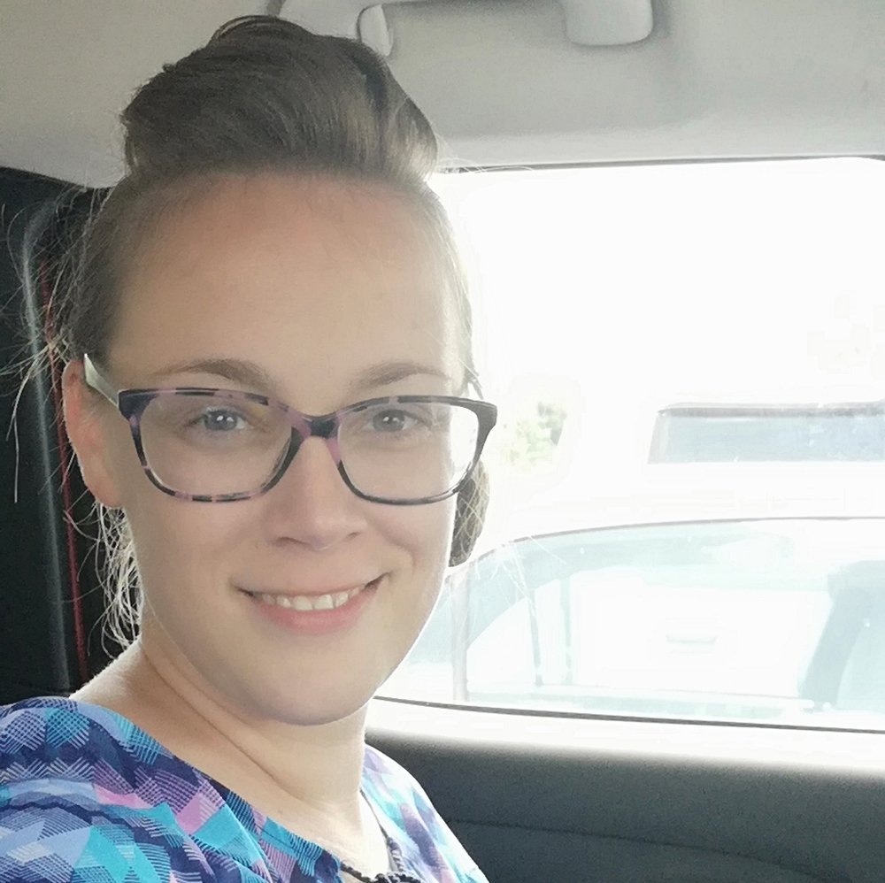 Meet your Posher, Crystal